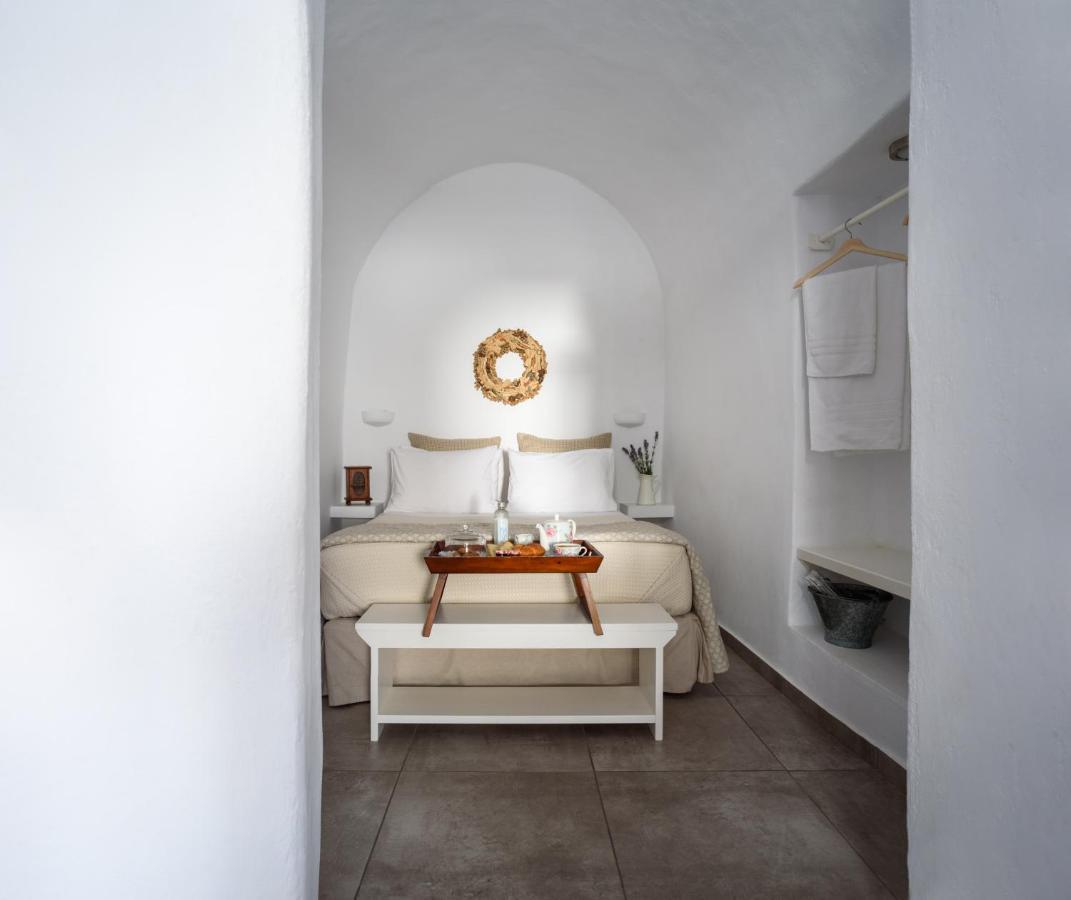 Arvanitis Cave Village Apartment